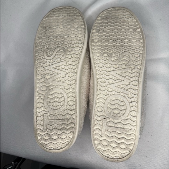 TOMS Off-White Shearling Slip on shoes - Picture 8 of 9